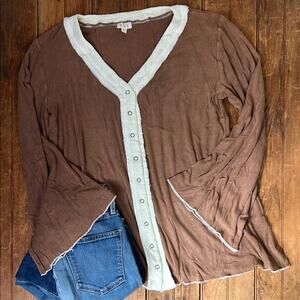 Women’s POL top tunic brown bell sleeve button down snap button knit top NEW